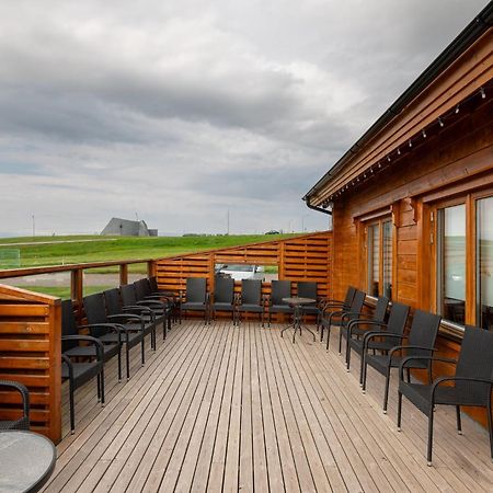 Gladheimar Guesthouse Блёндюоус Экстерьер фото